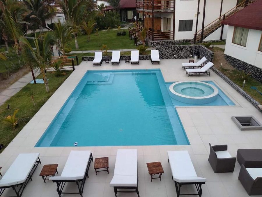 Vista superior de la piscina
